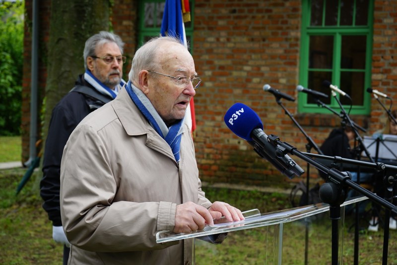 Bernard Maingot - Rede.JPG