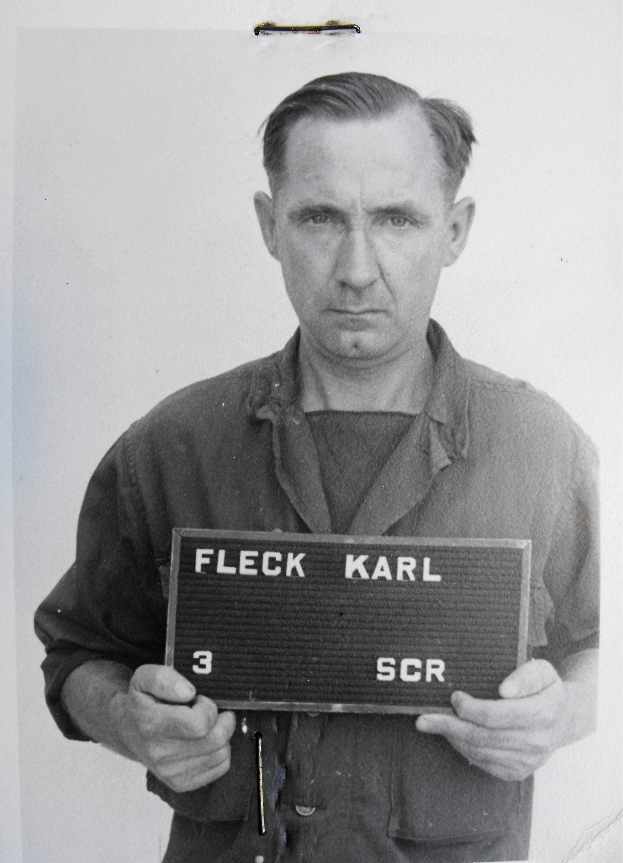 Karl Fleck - Wachposten - Luftwaffe-SS - 8.8.44-15.4.45.jpg