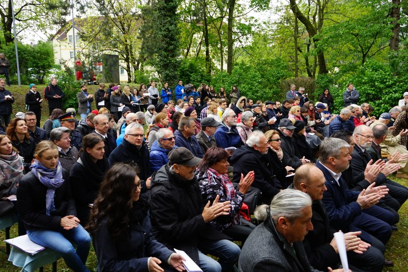 Überblick Gedenkfeier 2.JPG