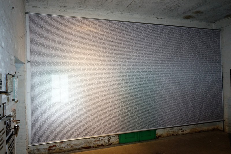 Wand der Namen komplett.JPG