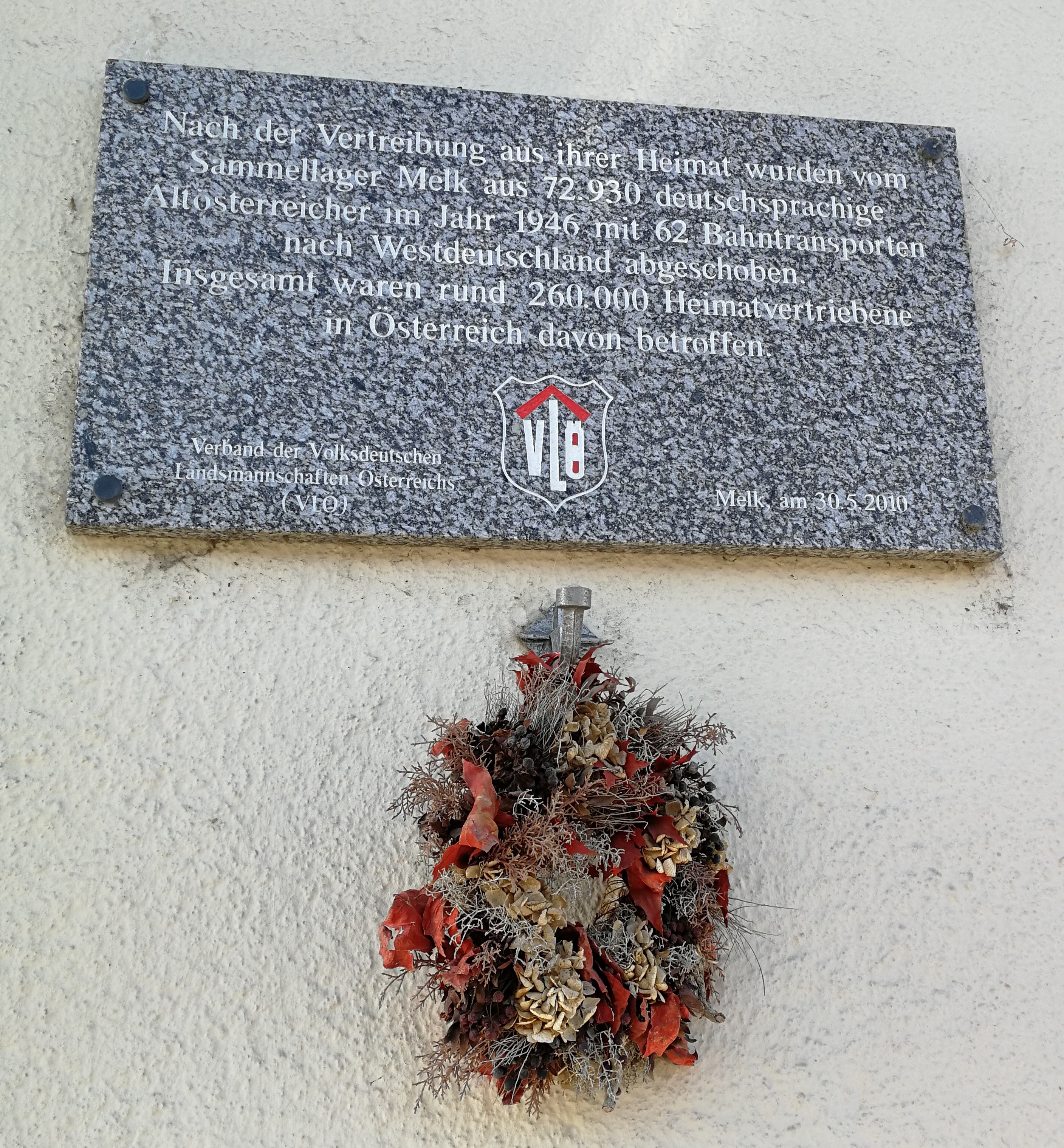 Gedenktafel Volksdeutsche.jpg